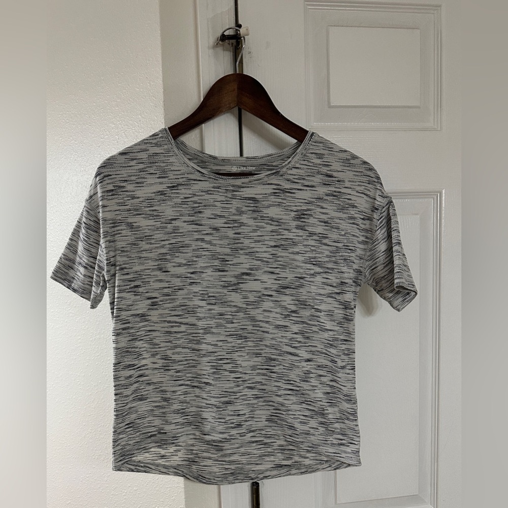 Lululemon Run It Out T-Shirt size 6